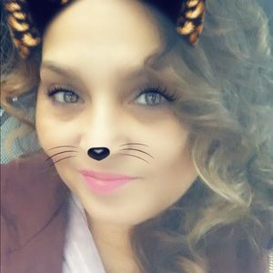 Meet your Posher, Yvonne